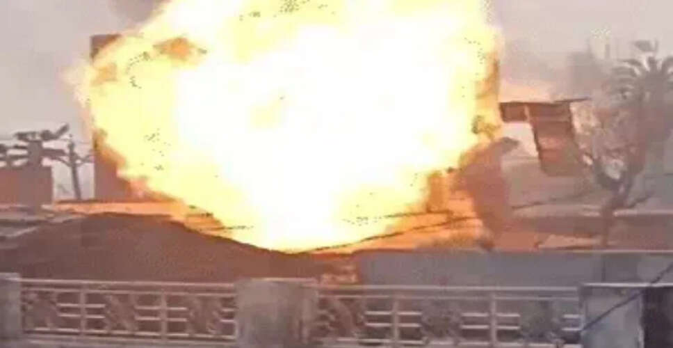 टोंक में गैस सिलेंडर ब्लास्ट के पीड़ितों का गुस्सा, ग्रामीणों ने सड़क जाम कर जताई नाराजगी