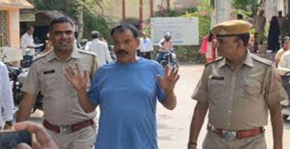 अजमेर में ASI पर अवैध हुक्का बार चलाने का आरोप, पुलिस छापे के दौरान हंगामा; गिरफ्तार