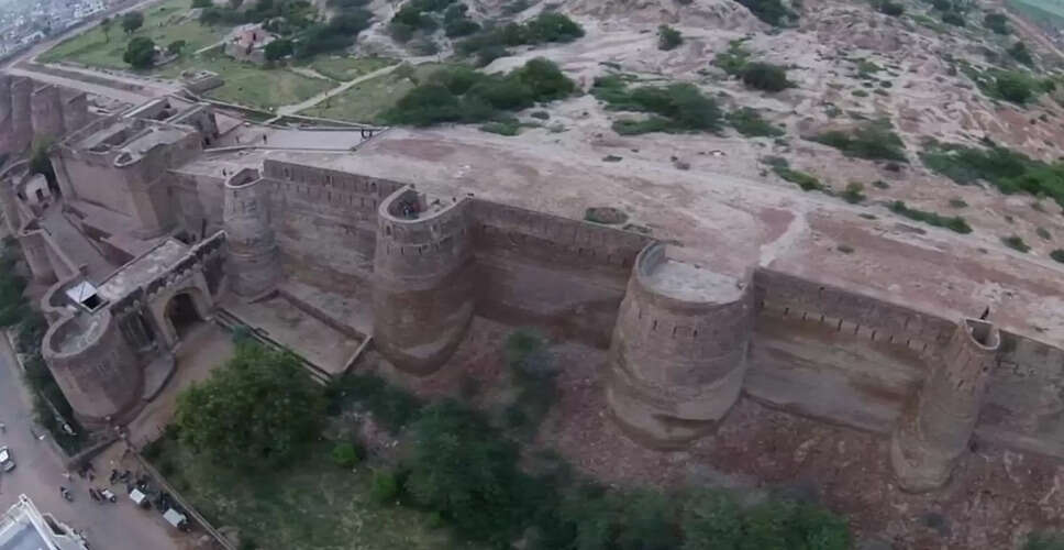 Hanumangarh के सबसे पुराने किलो में से एक है भटनेर किला 