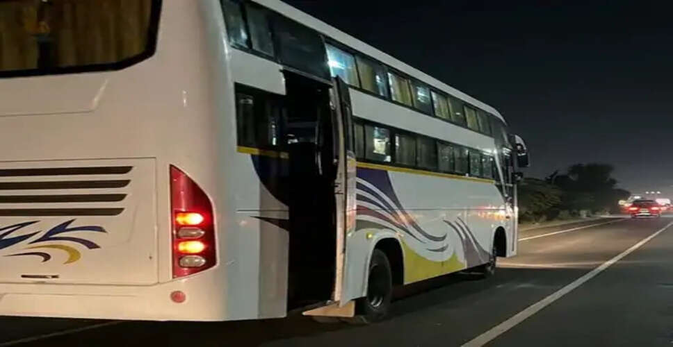 चलती बस का गेट खुला रहने से युवक गिरा, सिर में चोट लगने से मौत; बीकानेर से नाथद्वारा जा रही थी बस