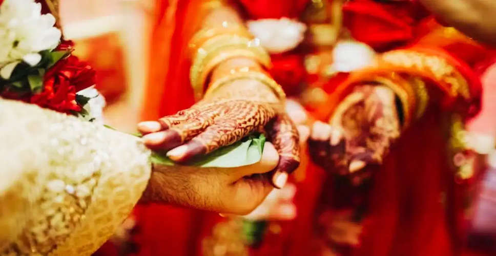 राजस्थान में एक ही मंडप में हुई 17 भाई-बहनों की शादी, एक ही कार्ड में सभी दूल्हा-दुल्हन, लोग हैरान 