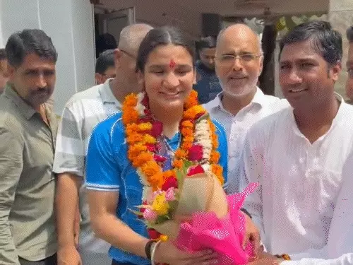 कॉमनवेल्थ गेम्स गोल्ड मेडलिस्ट बॉक्सर अरुंधति का बयान- "यह मंजिल नहीं, नई शुरुआत है", अब बड़े लक्ष्य पर नजर