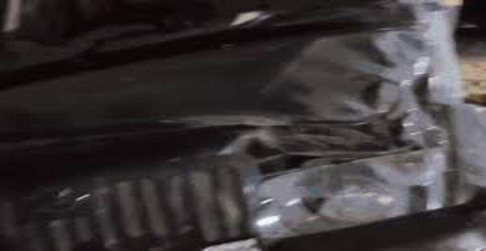 बाड़मेर में शादी से लौट रहे परिवार की गाड़ी पलटी, दूल्हे समेत 12 लोग घायल