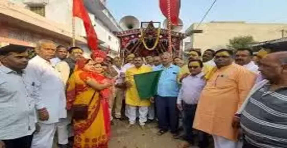 Karoli जयकारों के साथ रवाना हुई पदयात्रा,&nbsp;जगह-जगह हुआ स्वागत