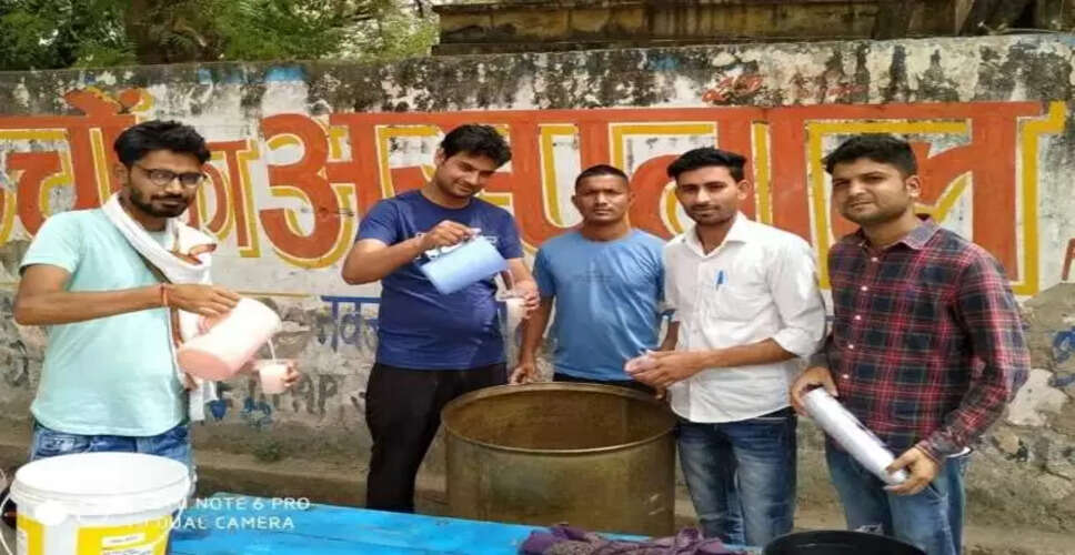 Hanumangarh&nbsp;पिता की पुण्यतिथि पर लगाई गई मीठे जल की छबील