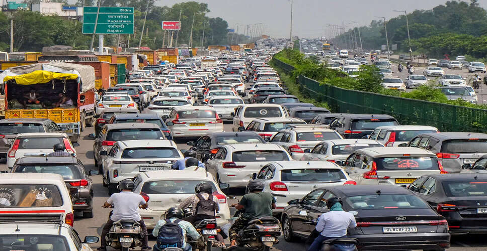 Karoli&nbsp;बाजारों में ट्रैफिक जाम बन गई आम समस्या, शहरवासी परेशान