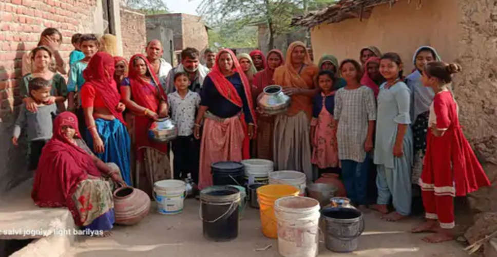 Bhilwara जल संकट पर महिलाओं ने खाली बर्तनों के साथ किया प्रदर्शन