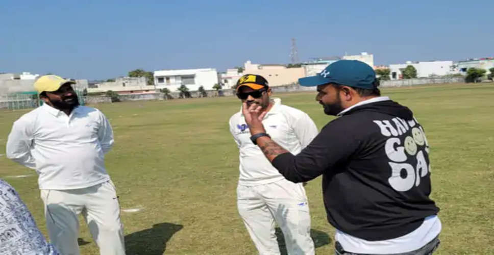 Banswara क्रिकेट मैच के उद्घाटन में सुपर स्टार क्लब खांदू कॉलोनी ने जीता मुकाबला 
