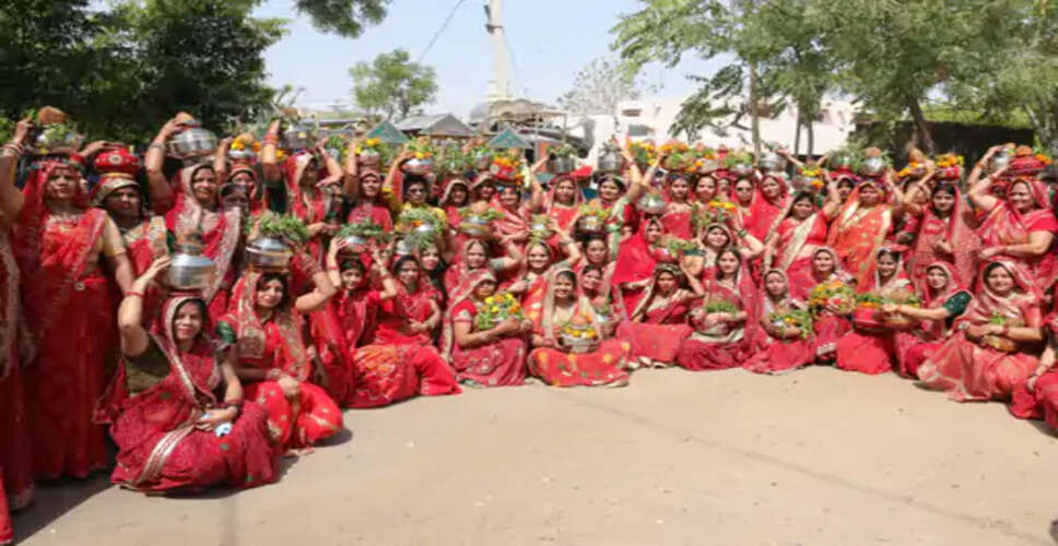 पीपा जयंती धूमधाम से मनाई, शोभायात्रा में महिलाओं ने कलश धारण कर दिखाई आस्था