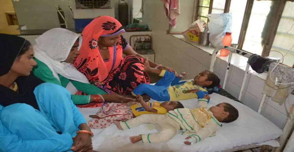 Alwar इस अस्पताल में 80 शिशुओं की जिम्मेदारी केवल एक नर्सिंगकर्मी के भरोसे