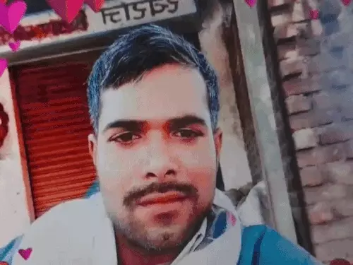 खेत में कीटनाशक छिड़कते समय किसान की मौत: चक्कर आने के बाद बेहोश होकर गिरा, इलाज के दौरान तोड़ा दम
