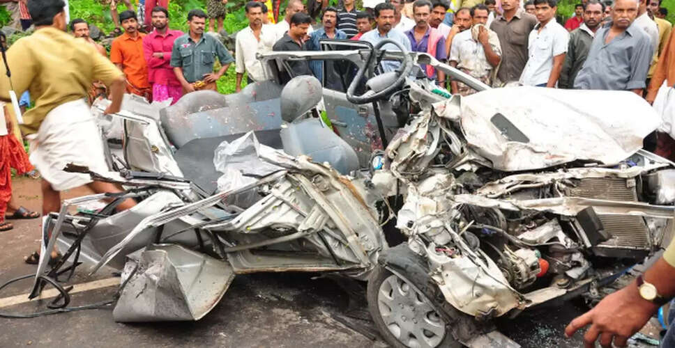 Karoli&nbsp;दुर्घटना में सेवानिवृत्त शिक्षक की मौत पर आक्रोश, ट्रैफिक जाम