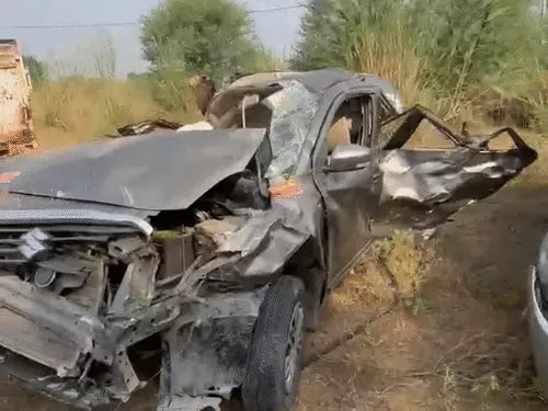 राजस्थान में दर्दनाक हादसा: तेज रफ्तार कार खाई में गिरी, 4 दोस्तों की मौत; टायर फटने से हुआ हादसा