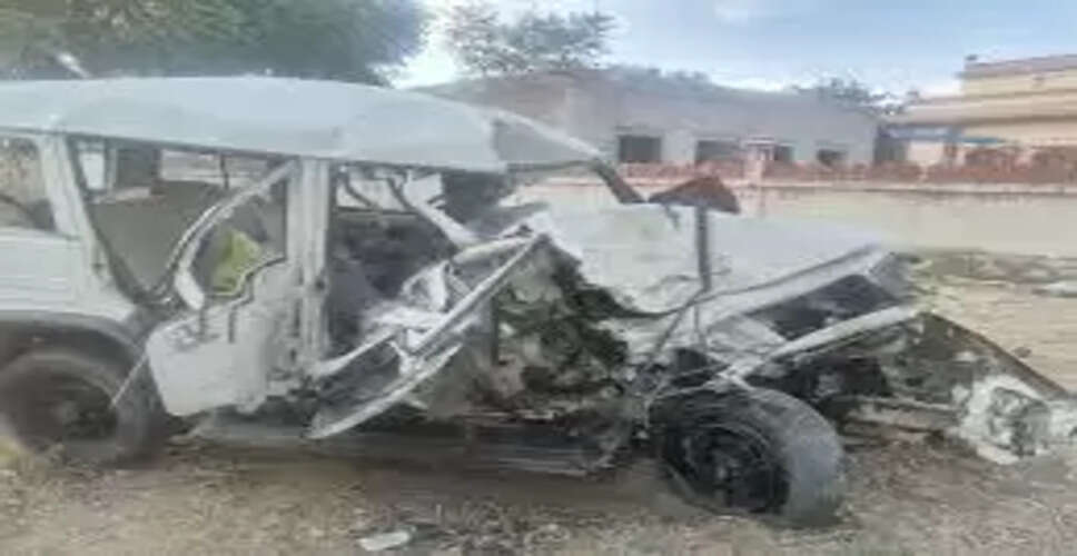 नापासर थाना क्षेत्र में भीषण सड़क हादसा, बोलेरो सवार की मौत, तीन गंभीर घायल