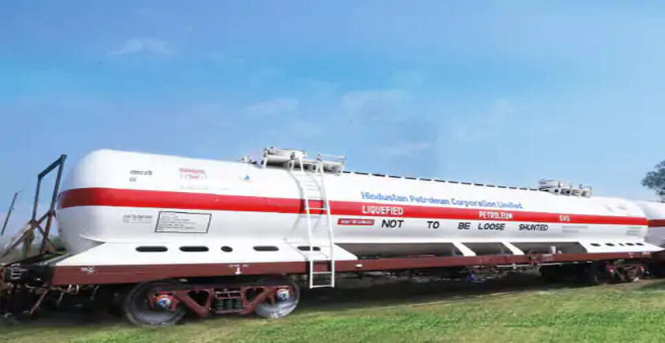 भरतपुर से एलपीजी टैंकरों की बड़ी शुरुआत, 34 टैंकर रवाना, बालोतरा से रसोई गैस की होगी सप्लाई