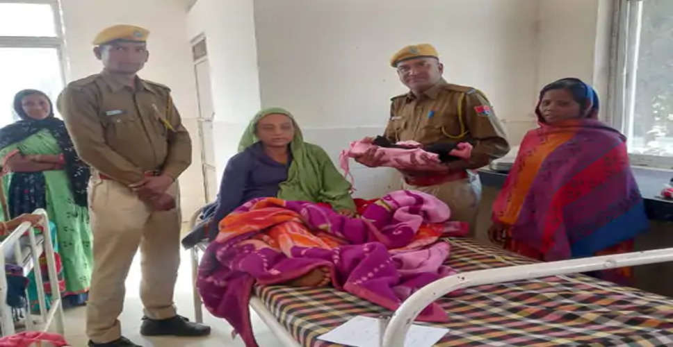 Banswara घाटोल थाना इलाके में गर्भवती महिला को अस्पताल ले जाते समय गाड़ी हुई खराब 