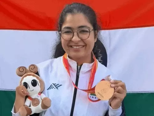 अजमेर की पैरा निशानेबाज सृष्टि अरोड़ा ने नौकरी छोड़ थामी पिस्टल, एशियाई पैरा खेलों में जीता कांस्य पदक