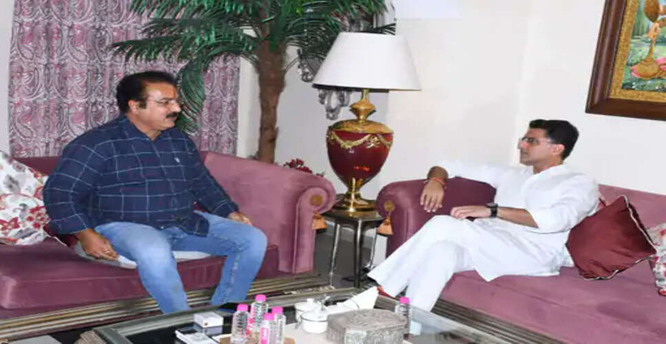 Rajasthan Political Crisis : प्रदेश में सियासी संकट के बीच पायलट ने गहलोत खेमें के मंत्री खाचरियावास सहित कई विधायकों से साधा संपर्क