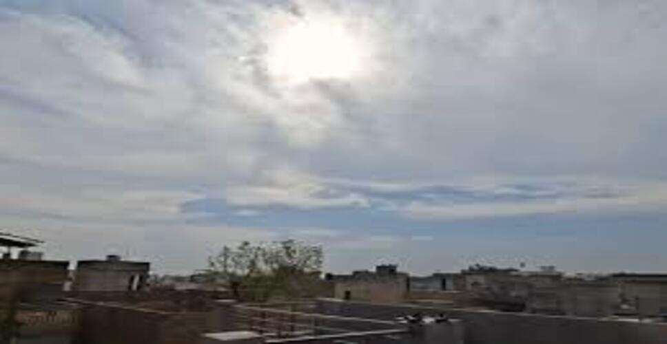 श्रीगंगानगर में वेस्टर्न डिस्टर्बेंस का असर, धूल भरी आंधी से मौसम में आया बदलाव