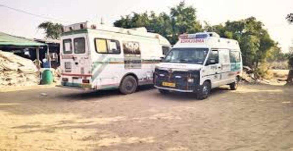 रोगी वाहनों की कमी के बीच 8 साल से कबाड़ पड़े दो 108 एंबुलेंस