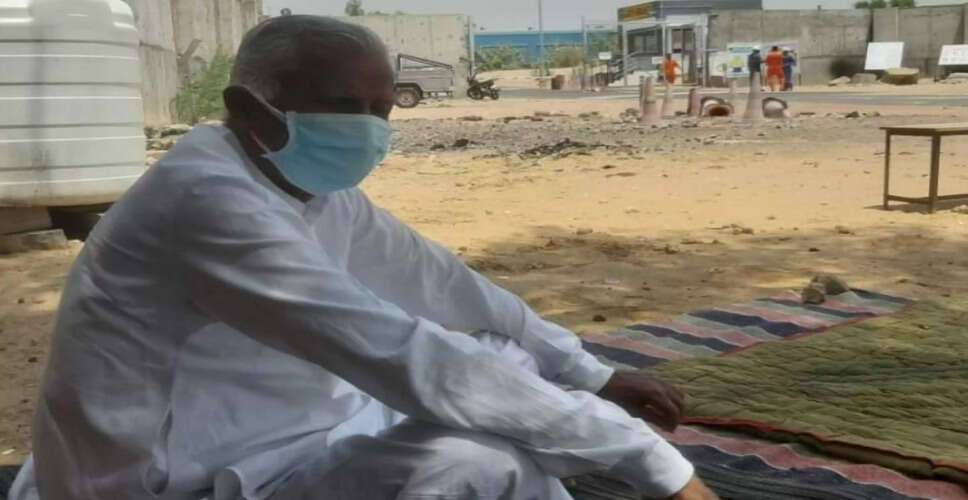 Barmer में कोविड साथियों के धरने पर पहुंचे विधायक चौधरी ने कहा मांगे जायज