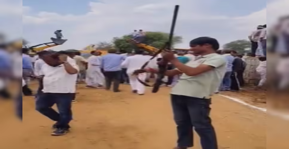 दौसा में मंत्री के स्वागत में हर्ष फायरिंग, वीडियो वायरल, पुलिस पर उठे सवाल
