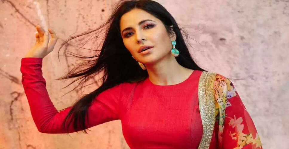 Sawai Madhopur में गुरदास मान के पंजाबी गाने के साथ कैटरीना कैफ के हाथों में लगी विक्की के नाम की शगना दी मेहंदी