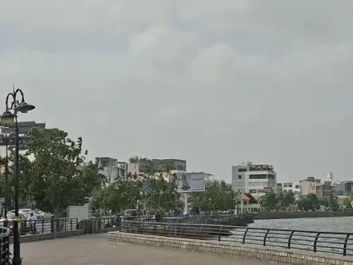 अजमेर में तेज धूप से गर्मी और उमस बढ़ी:न्यूनतम तापमान 1.7 डिग्री गिरा; इस सीजन औसत से 14 प्रतिशत ज्यादा बरसात हुई
