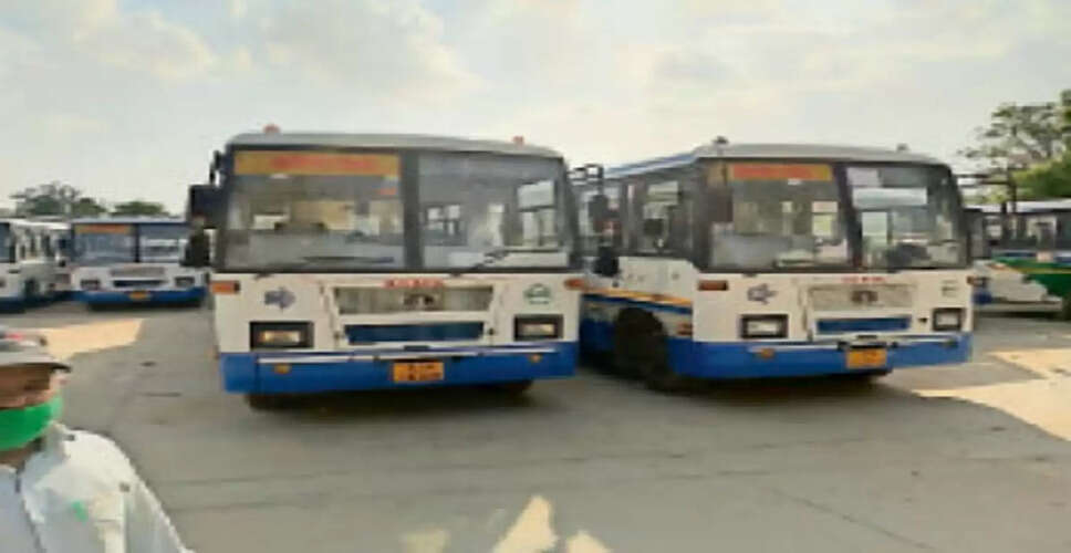 Karoli&nbsp;डेढ़ दशक बाद नरौलीडांग में पहुंची रोडवेज बस, लोग हुए खुश