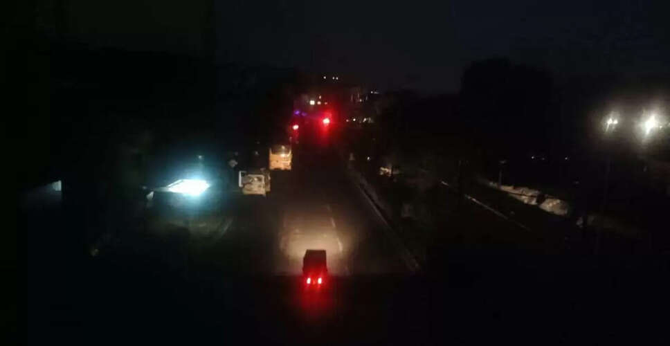 जैसलमेर में पाक की एक और नापाक हरकत! इस इलाके में दागी 30 मिसाइलें सभी नाकाम, जानिए बॉर्डर की लेटेस्ट&nbsp; अपडेट&nbsp;