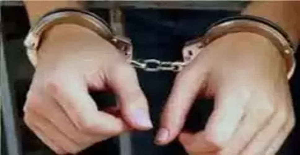 Sriganganagar 14 साल से मादक पदार्थों की तस्करी में लिप्त आरोपी को पुलिस ने पकड़कर जेल में डाला 