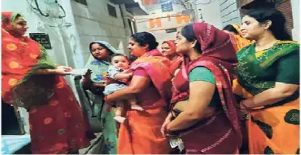 चुनाव प्रचार के बीच मां की जिम्मेदारी नहीं भूलीं जसोदा ओझा, बच्चों को साथ लेकर कर रहीं जनसंपर्क