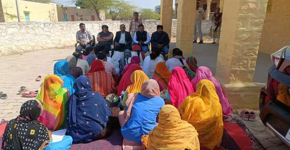 Jaisalmer नारायणराम ने कहा- विभागीय योजनाओं एवं कार्यक्रमों का हो प्रभावी क्रियान्वयन