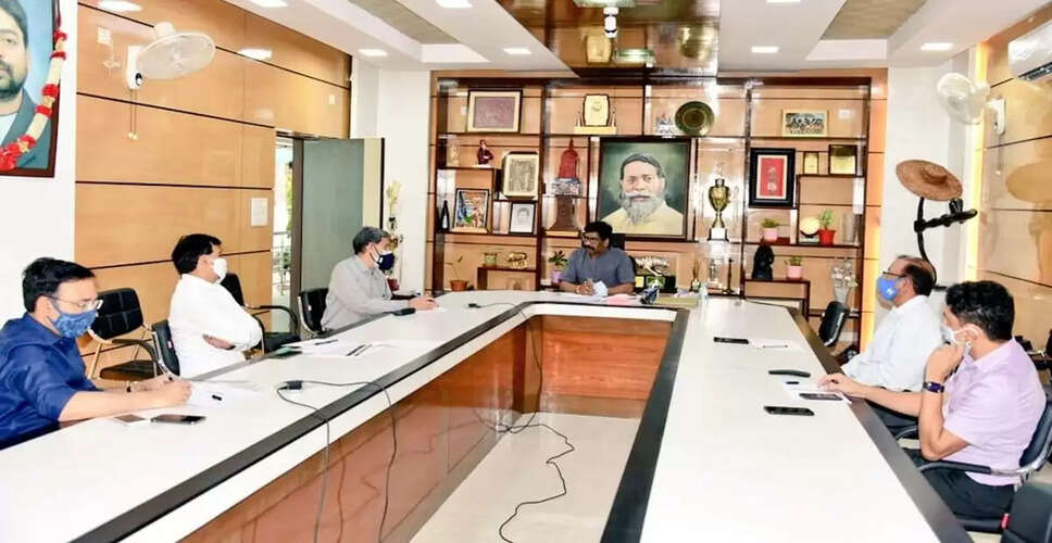 Banswara&nbsp;अध्यक्ष व पार्षद की शिकायत पर प्रभारी मंत्री समीक्षा बैठक करेंगे