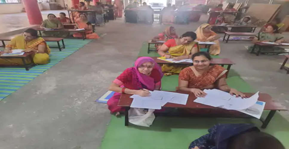 Banswara जैन पाठशाला खांदू कॉलोनी में समाज के 90 लोगों ने परीक्षा दी