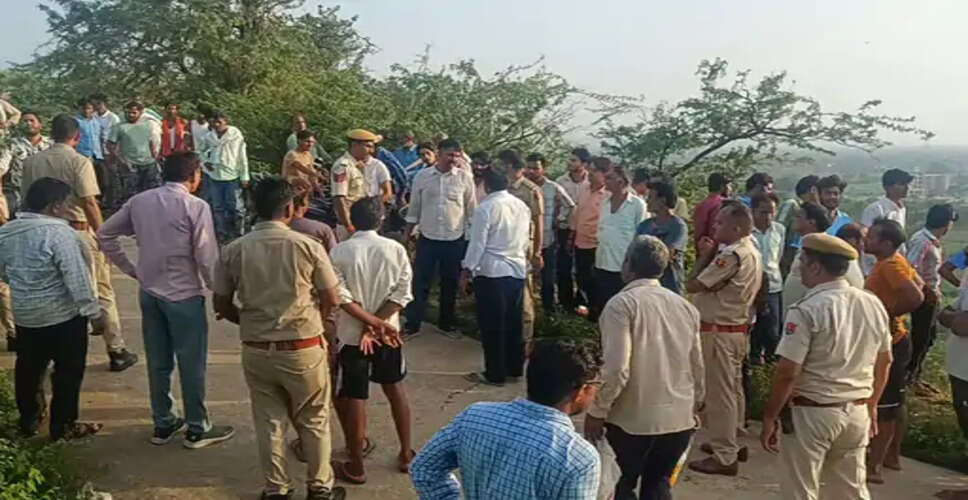 मेहंदीपुर बालाजी में पहाड़ी पर मिला महिला का शव, गला घोंटकर हत्या की आशंका; चेहरे पर चोट के निशान