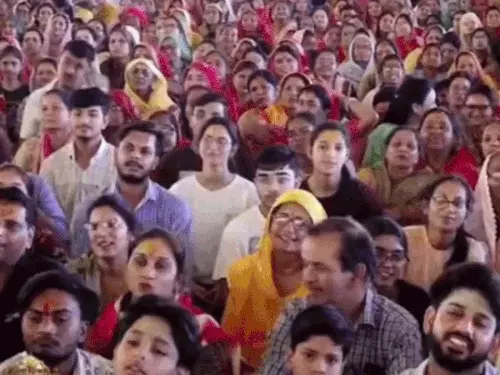 अलवर में कथा के दौरान इंद्रेश उपाध्याय का बयान, बोले- ईर्ष्या से दूर रहें