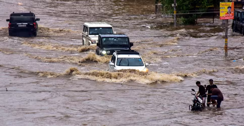 मानसून का कहर! राजस्थान में भारी बारिश से हाहाकार, 19 जिलों में छुट्टी और 93 लोगों की गई जान