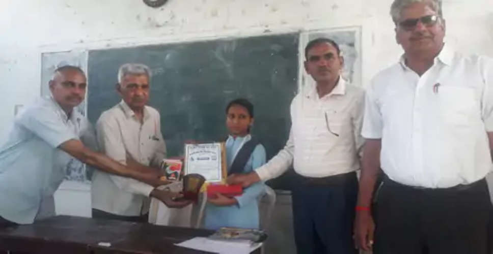 Bhilwara फूलियाकलां में रिंकू ने संस्कृति ज्ञान परीक्षा में दूसरा स्थान किया प्राप्त 