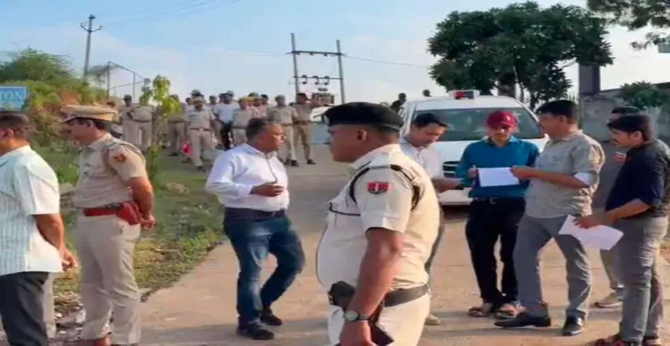 डूंगरपुर में खाई में गिरी बस, 40 मिनट बाद पहुंची एंबुलेंस: मॉक ड्रिल में सामने आई आपात तैयारी की हकीकत