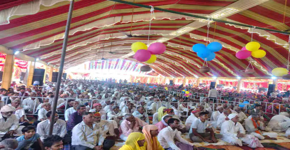 बुकनसर बड़ा में भागवत कथा का समापन, झांकियों ने श्रद्धालुओं का मन मोहा