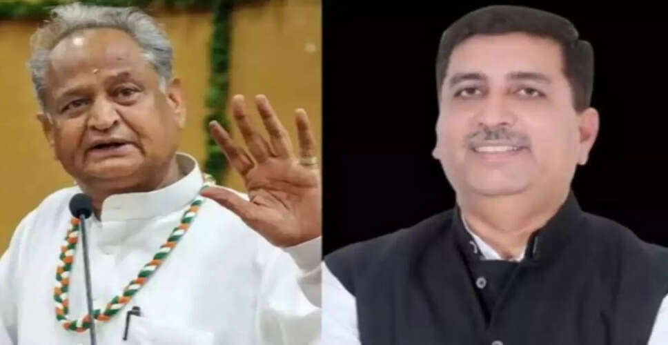 Rajasthan Congress में सबकुछ ठीक नहीं! &lsquo;जयहिंद रैली&rsquo; में अशोक गहलोत और हरीश चौधरी के बीच दिखी दूरी, जानिए क्या है वजह ?