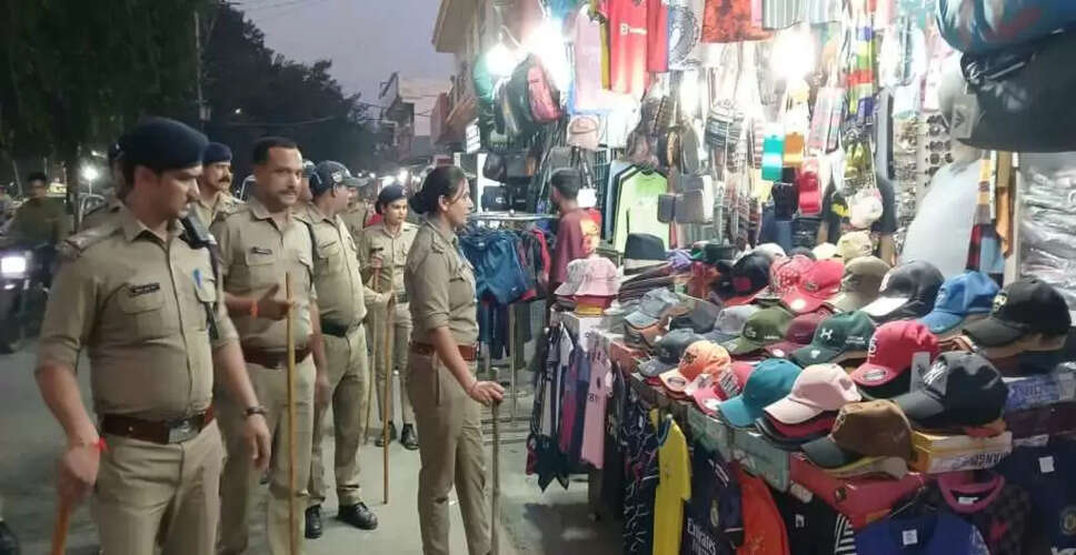 Karoli&nbsp;त्योहारी सीजन में शहर के बाजारों में यातायात व्यवस्था बदहाल