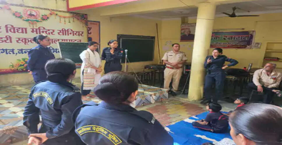 झालरापाटन के निजी स्कूल में सेल्फ डिफेंस प्रशिक्षण, छात्राओं को सिखाए आत्मरक्षा के गुर