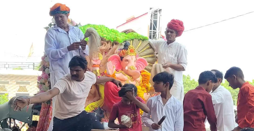 Banswara गणेश महोत्सव का समापन, गणपति बाप्पा मोरिया के जयकारों से गूंजा शहर 