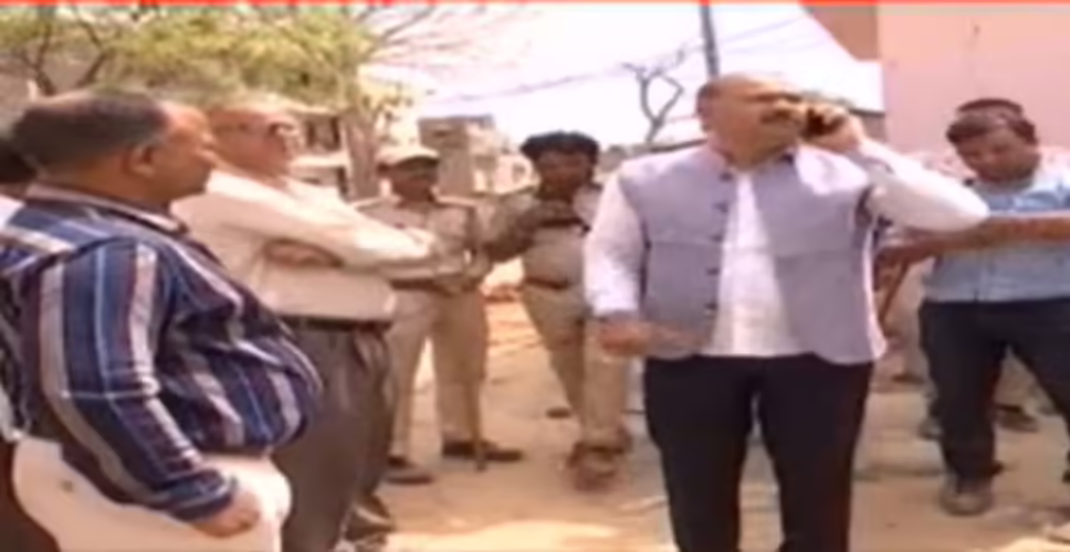 विधायक और रोडवेज के चीफ मैनेजर में जमकर हुई बहस, वायरल वीडियो में देखे क्या थी विवाद की वजह&nbsp;