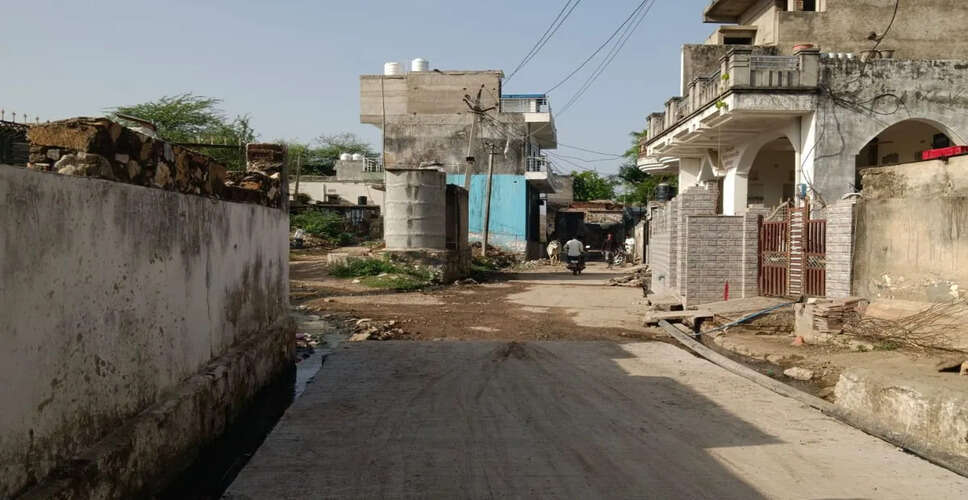 आंधी कस्बे में अतिक्रमण के चलते अटका &lsquo;अटल पथ&rsquo; निर्माण, दो करोड़ की परियोजना अधर में