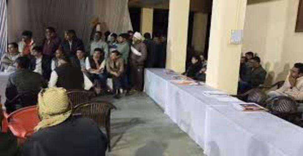 कलाखरी में राजकीय उच्च माध्यमिक विद्यालय में रात्रि चौपाल का आयोजन, जिला कलेक्टर ने की अध्यक्षता