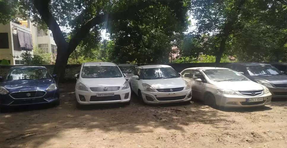 Hanumangarh&nbsp;में एक लग्जरी कार को चोरों ने बनाया निशाना, जाँच में जुटी पुलिस&nbsp;