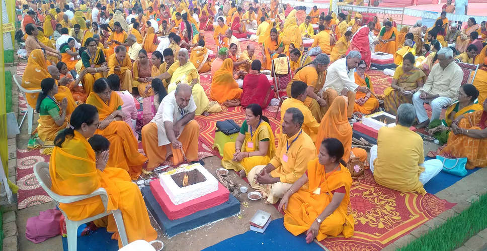 Dungarpur में 108 कुण्डीय गायत्री महायज्ञ का धूमधाम से आगाज